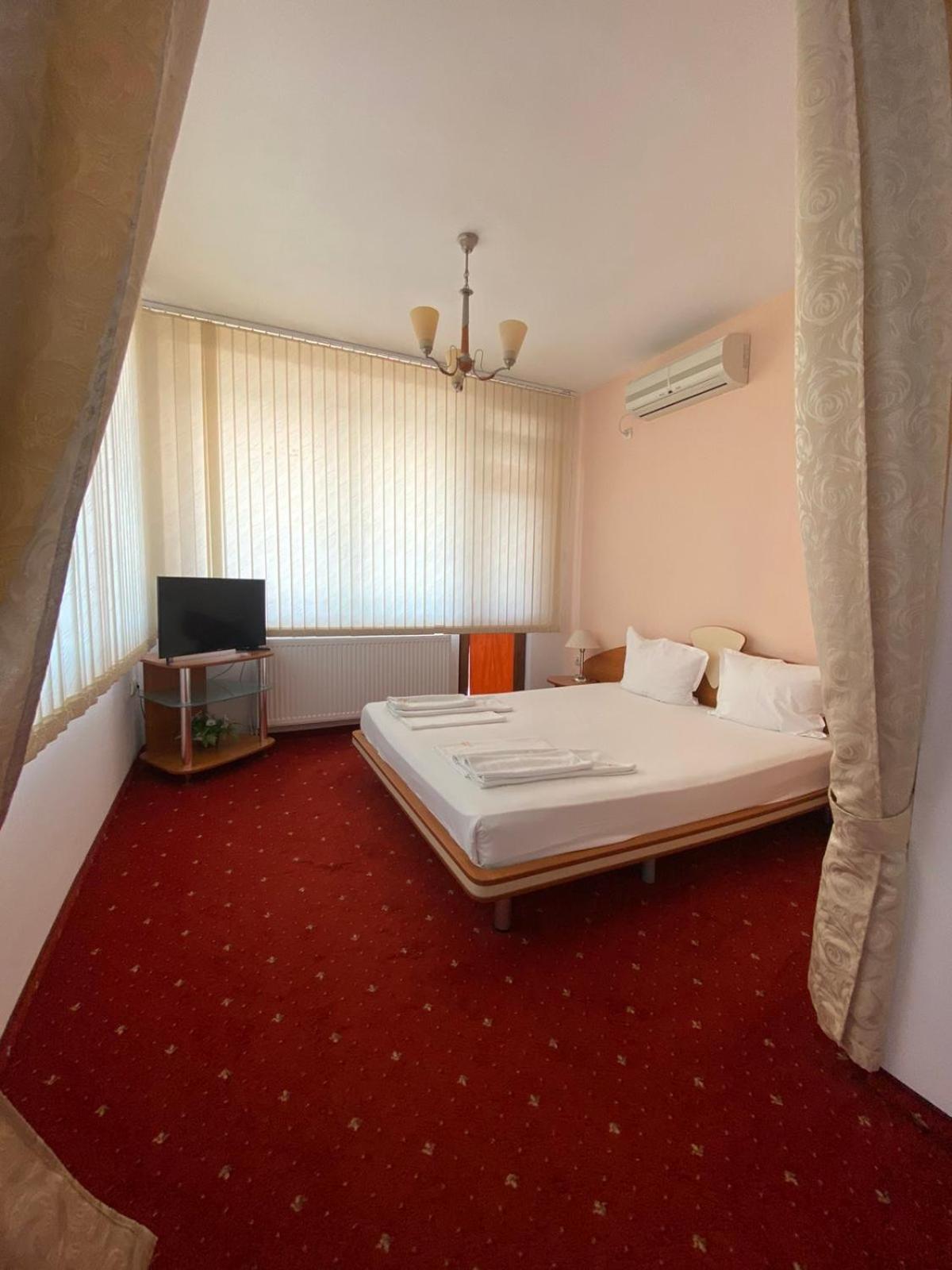 Hotel Tedi Asenovgrad Esterno foto