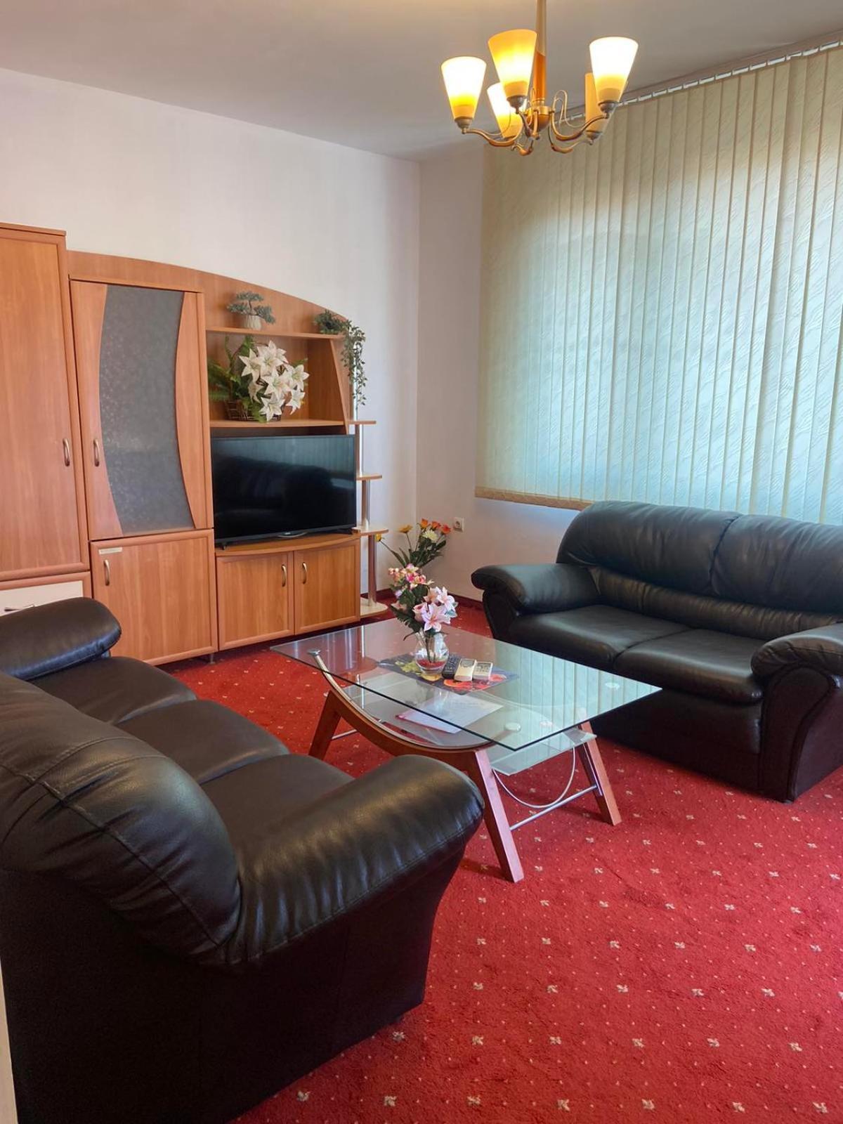 Hotel Tedi Asenovgrad Esterno foto